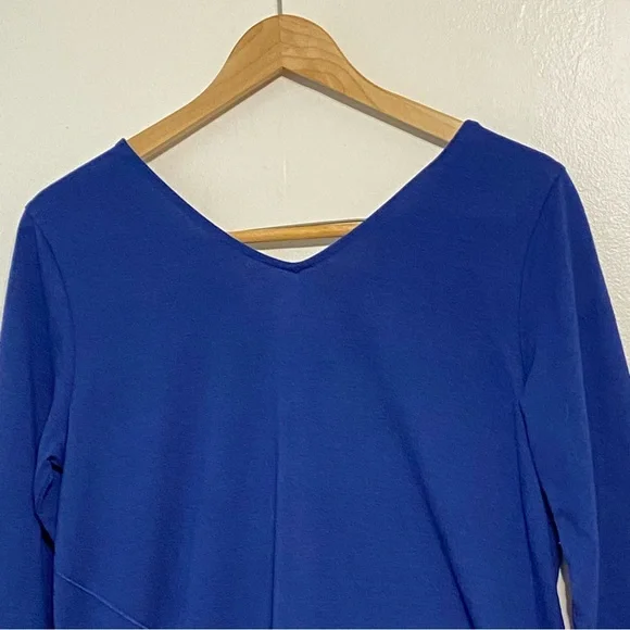 Soft Surroundings Blue 3/4 Sleeve V-neck Tunic Top size Petite Small - Picture 6 of 11